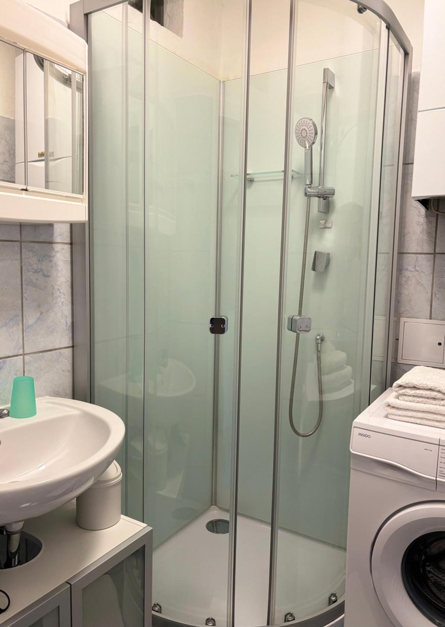 באדן Zum Breyer Bnb City Apartment מראה חיצוני תמונה
