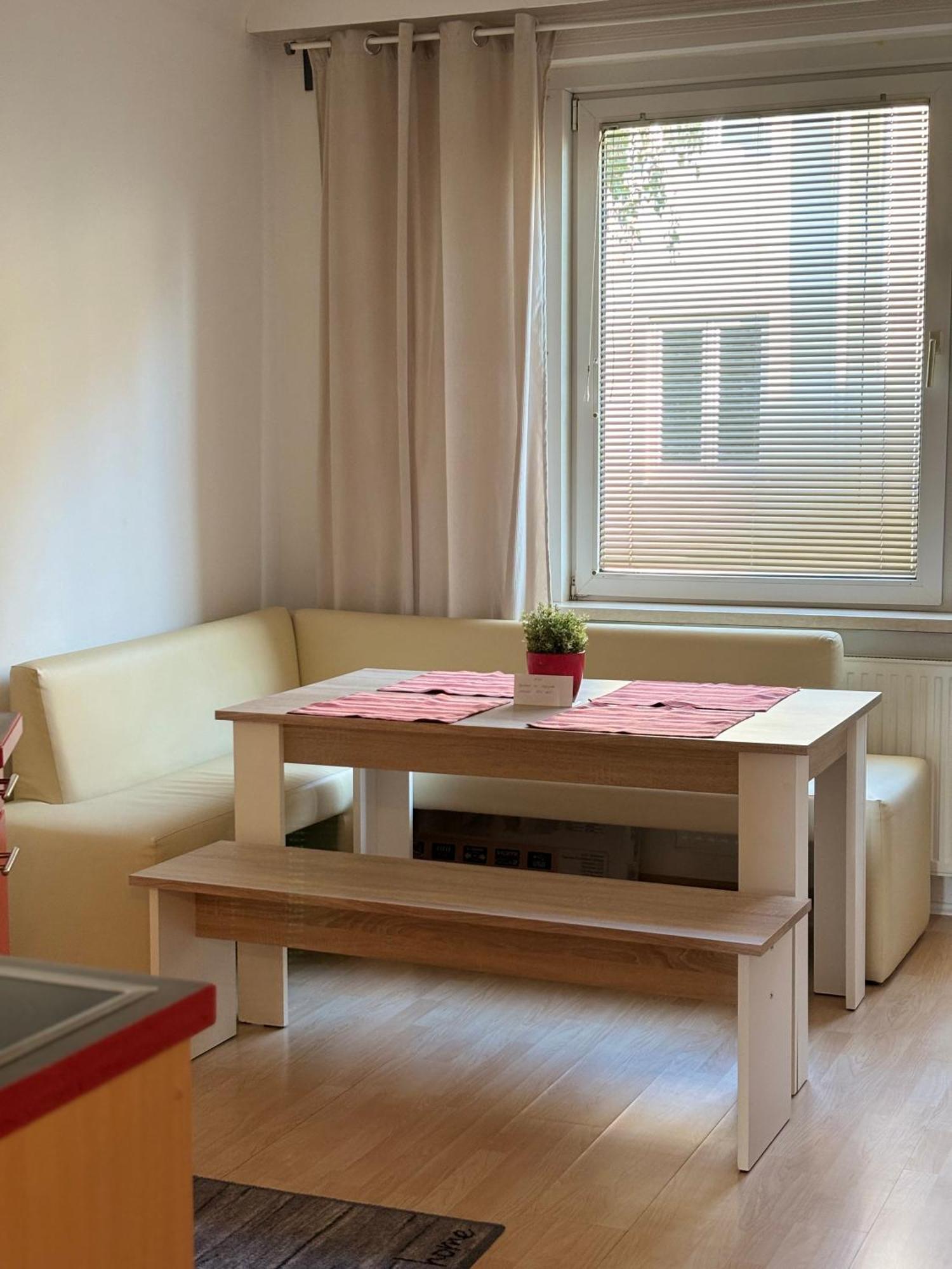 באדן Zum Breyer Bnb City Apartment מראה חיצוני תמונה